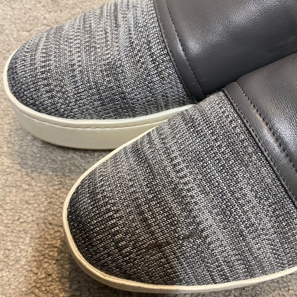 Vince slip on sneaker